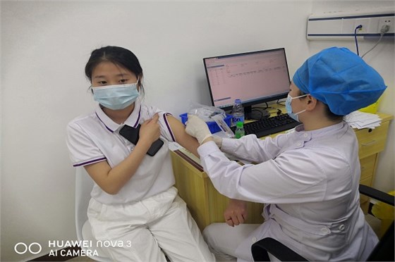 塑胶模具厂——博腾纳12年耳机模具经验为您定制好每一套模具 塑胶模具厂——博腾纳12年耳机模具经验为您定制好每一套模具