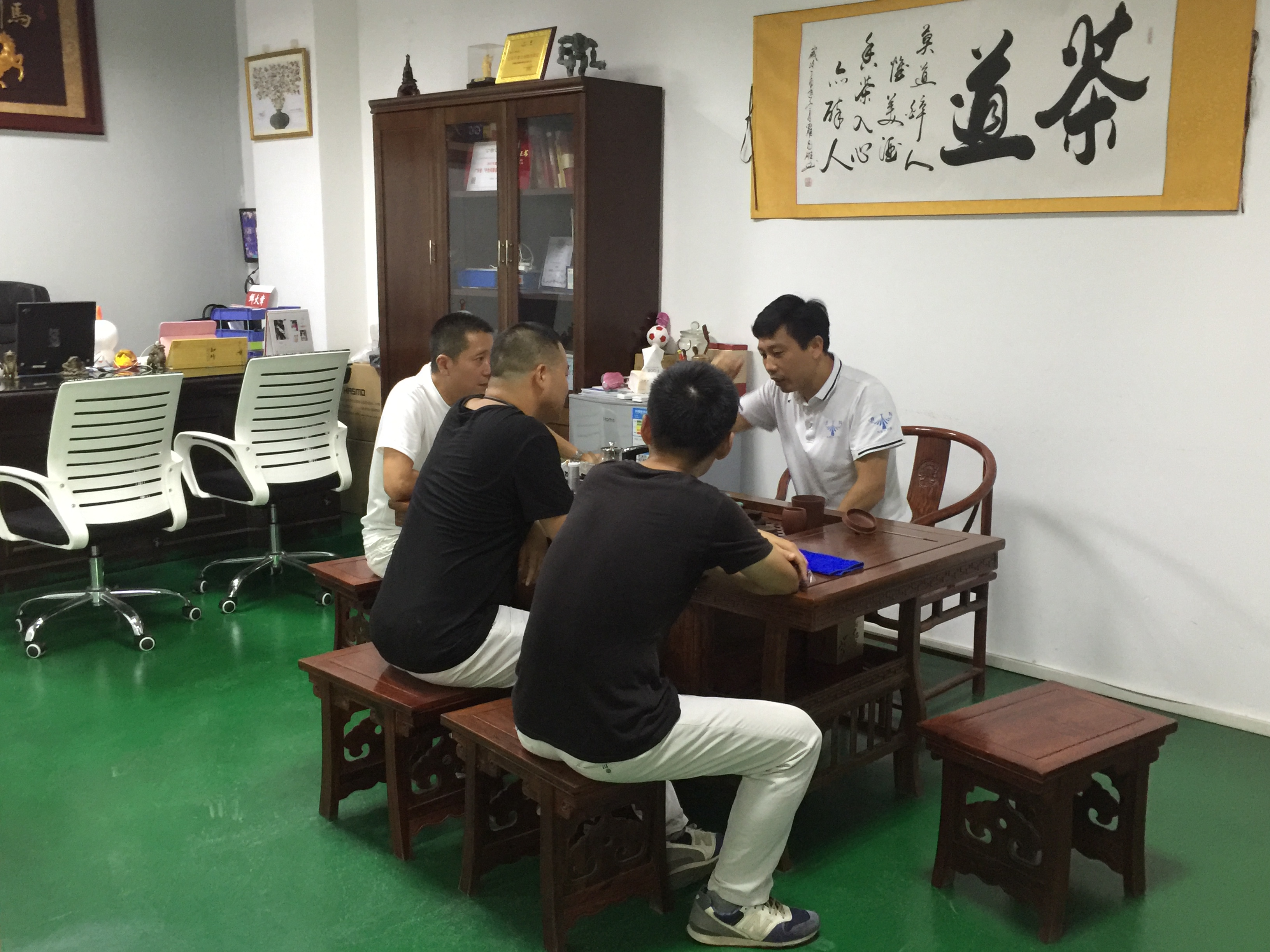 注塑模具加工厂——与咱合作您不止省心 还能收获更多惊喜! 注塑模具加工厂——与咱合作您不止省心 还能收获更多惊喜!