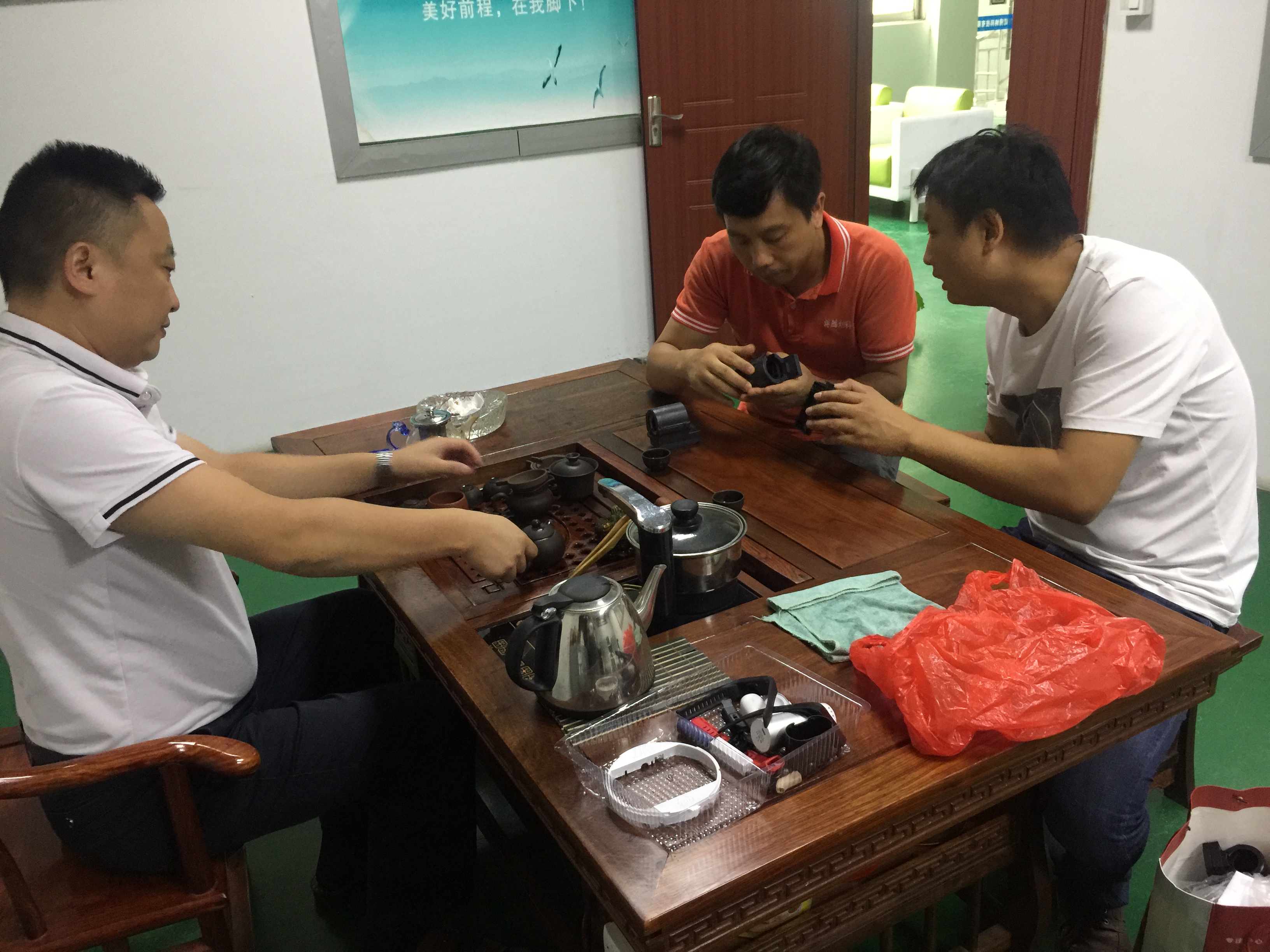 质量创郊率,效率出效益!「深圳精密塑胶模具厂」是认真的!! 质量创郊率,效率出效益!「深圳精密塑胶模具厂」是认真的!!